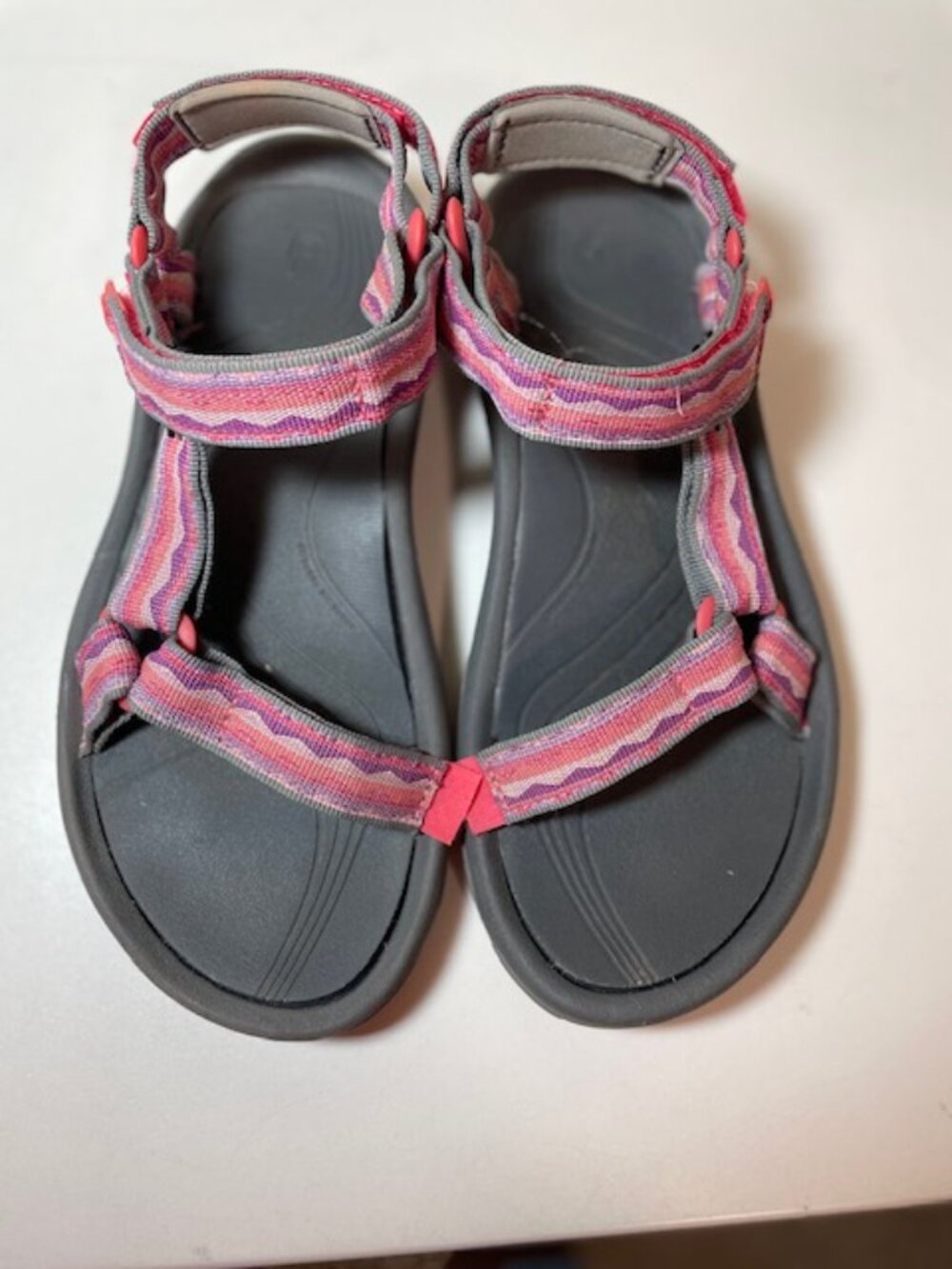 Teva Size 8 Sandals Like NEW